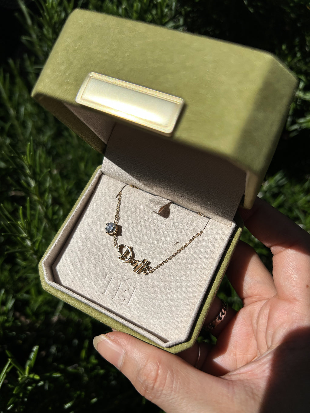 Sparkling Letters with Diamond 0.50 ct