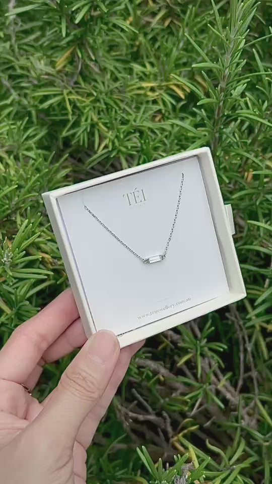 One Line Baguette Diamond Necklace